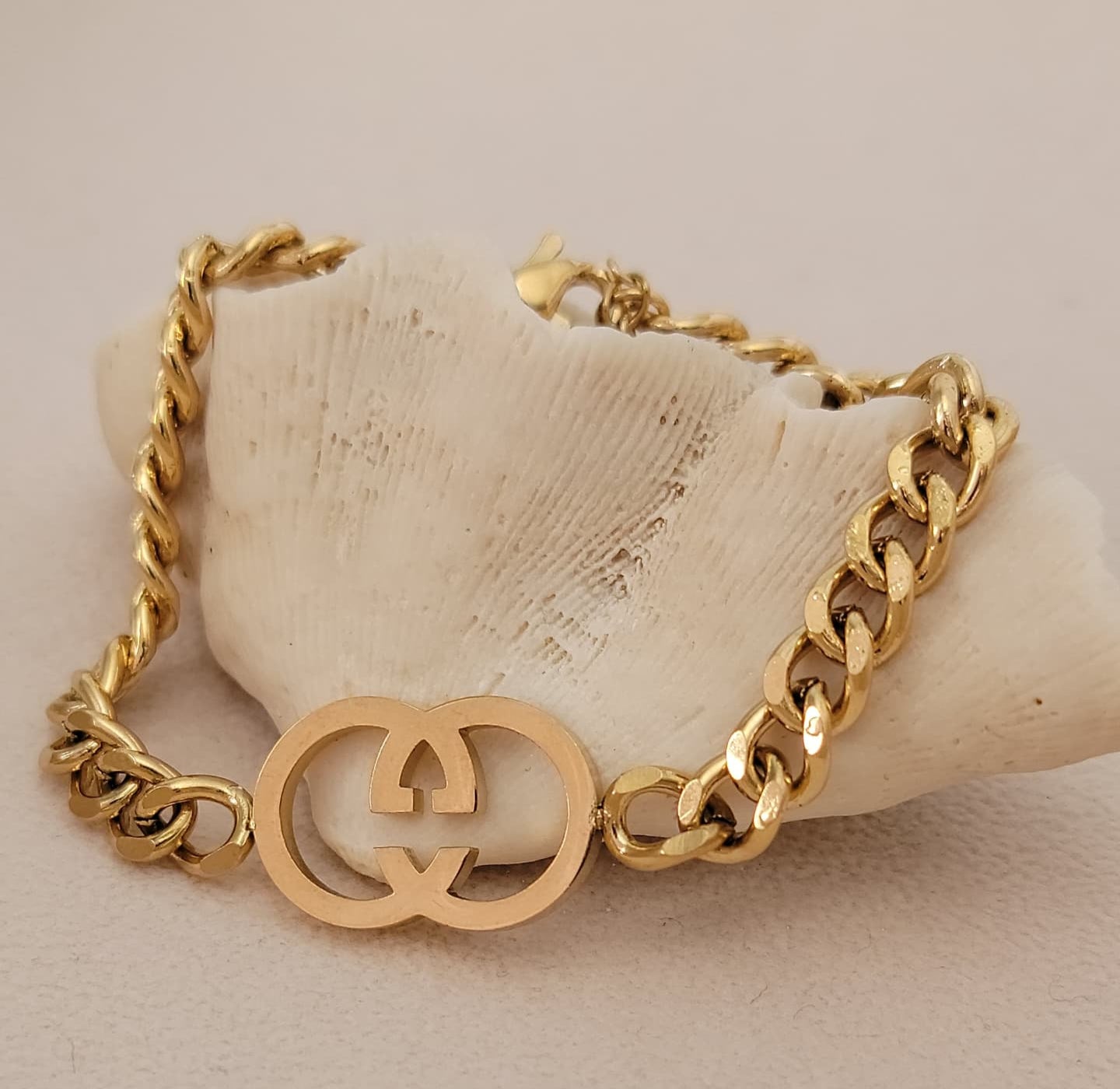 G- bracelet