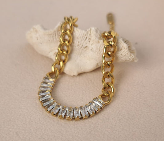 Half circle stones bracelet