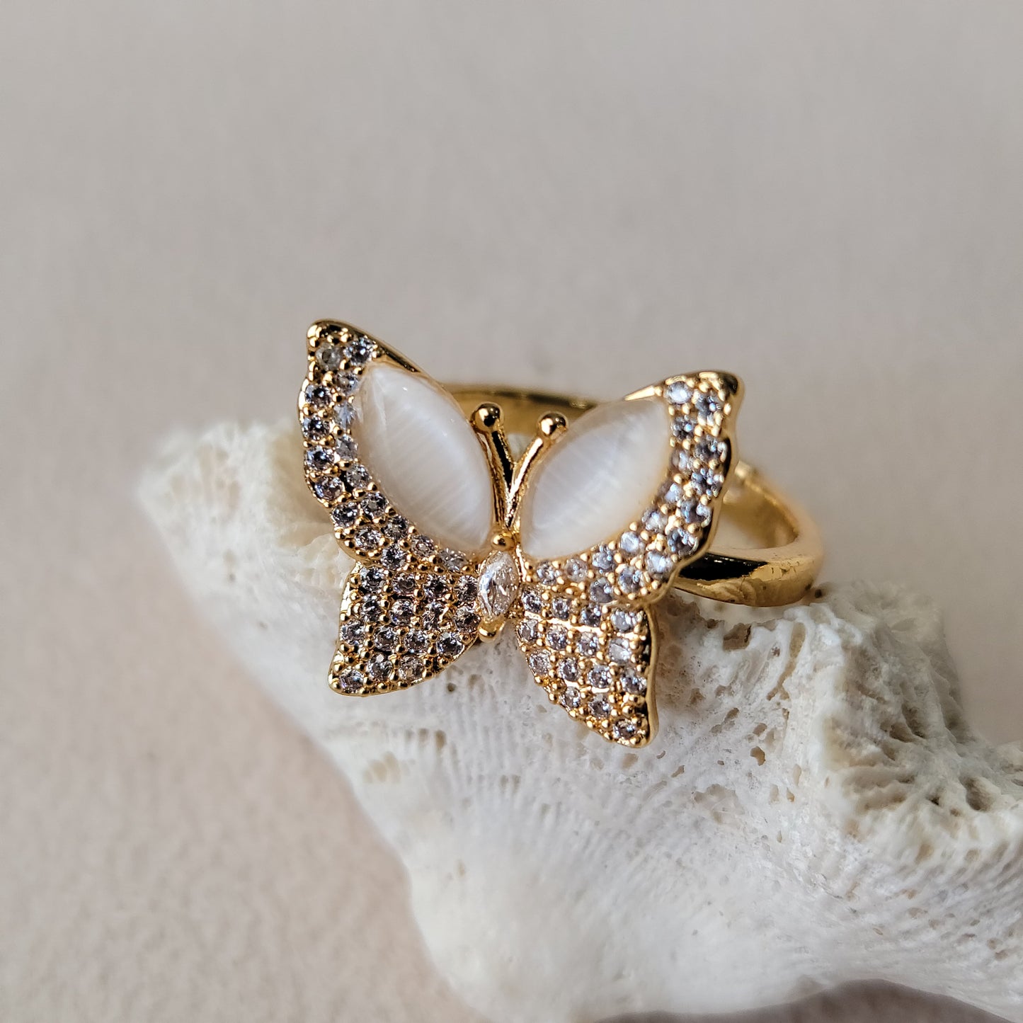 Butterfly ring