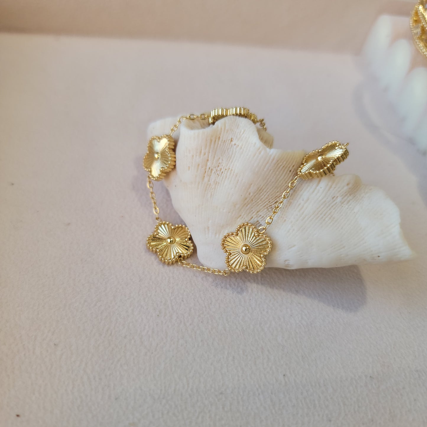 Golden clover bracelet