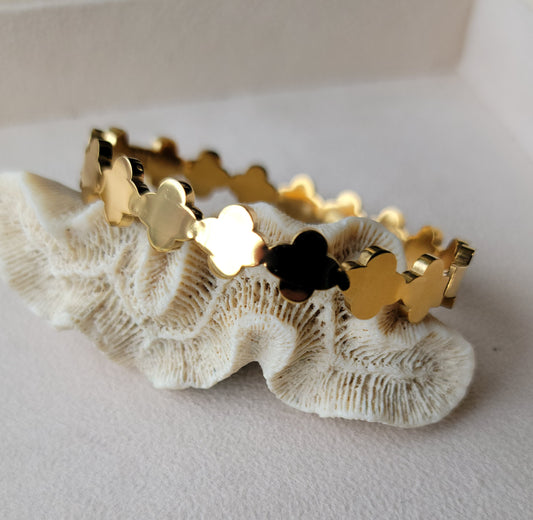 Golden clover bangle